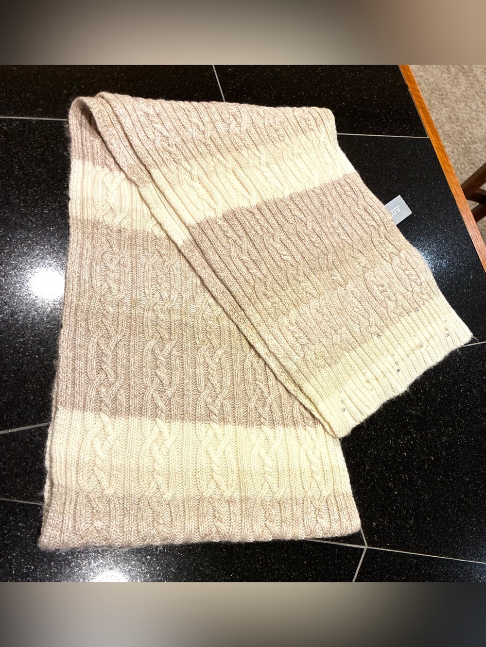 Chico's scarf Cable Knit Colorblock Metalic threading Beaded edge Beige/IvoryNWT